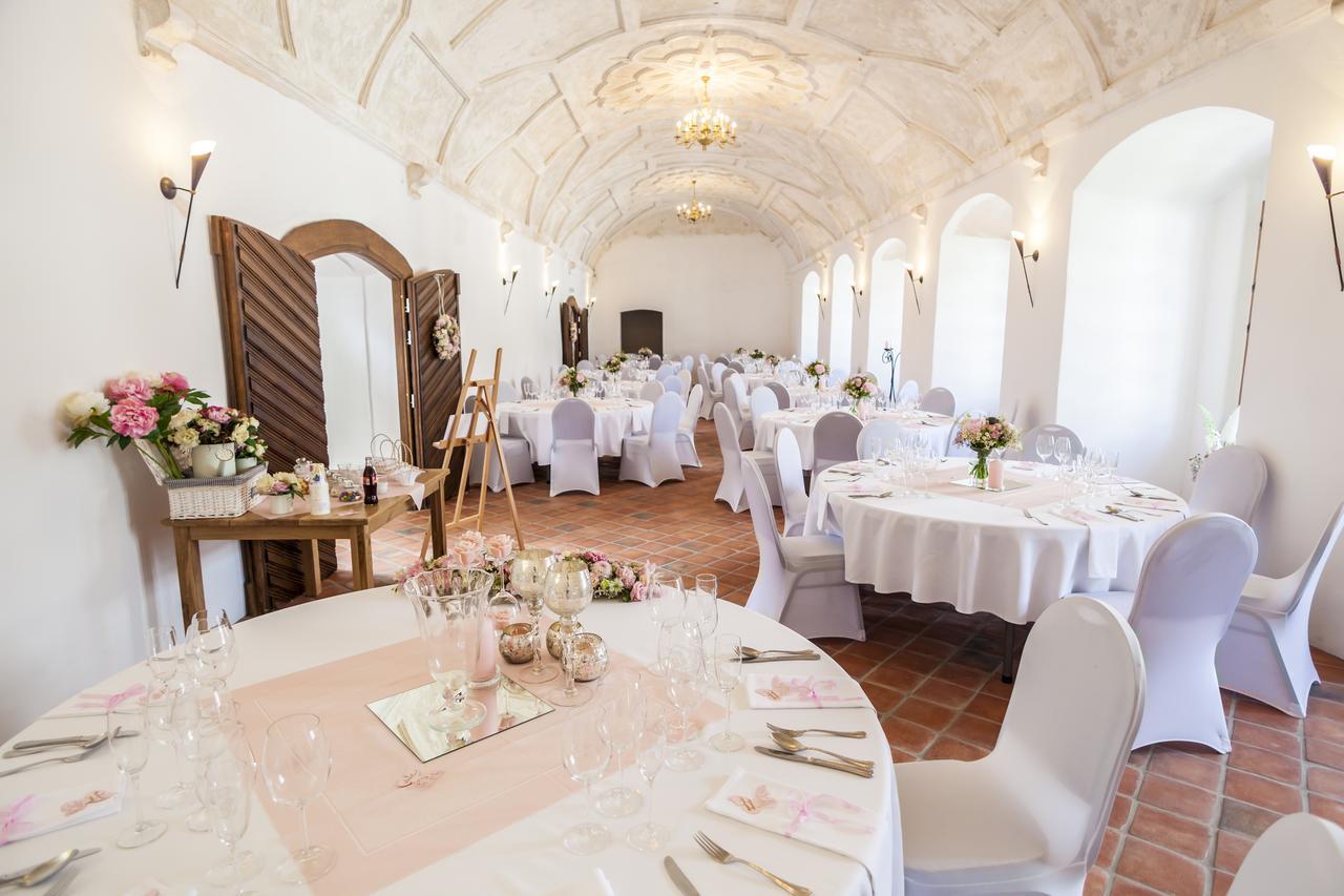 Zamek Kolstejn - Hotel Chateau Goldenstein Branná Dış mekan fotoğraf