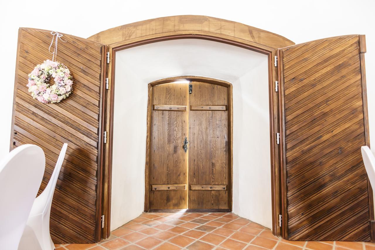 Zamek Kolstejn - Hotel Chateau Goldenstein Branná Dış mekan fotoğraf